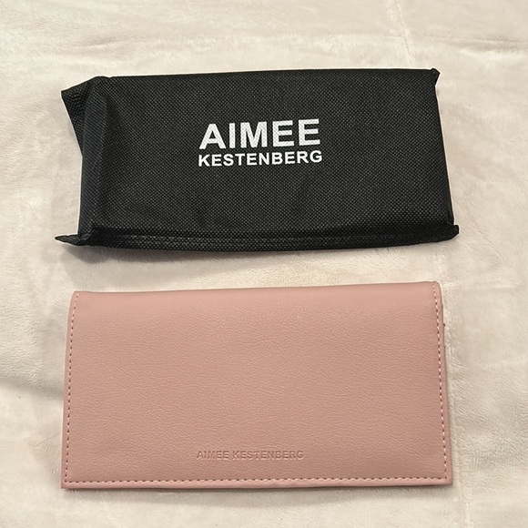 Blush wallet by Aimee Kestenberg - Picture 5 of 6